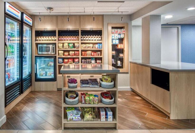 هتل Fairfield Inn & Suites Raleigh Crabtree Valley