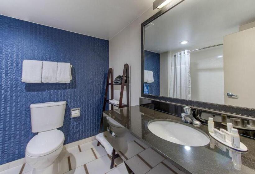 هتل Fairfield Inn & Suites Raleigh Crabtree Valley