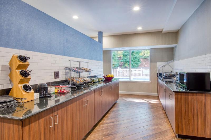 هتل Fairfield Inn & Suites Raleigh Crabtree Valley