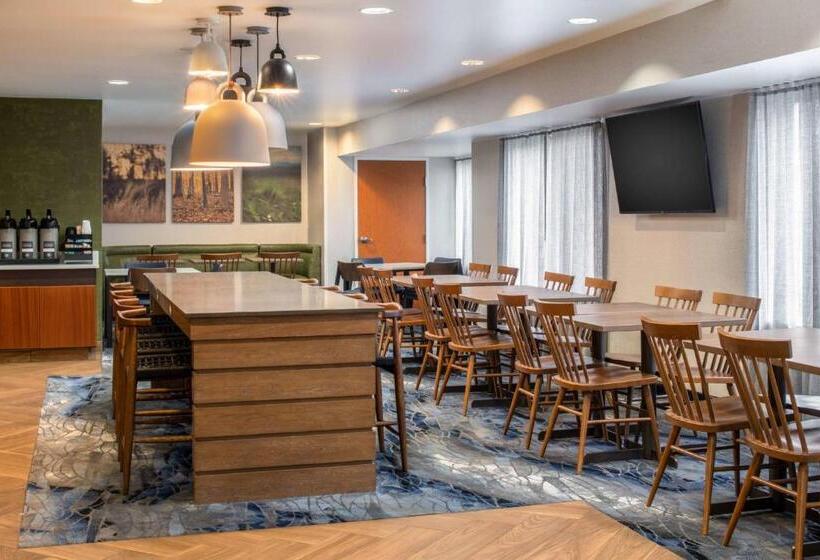 Отель Fairfield Inn Spokane Downtown