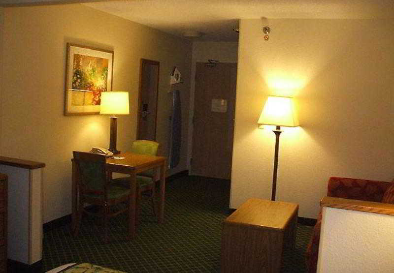 호텔 Fairfield Inn & Suites By Marriott Terre Haute