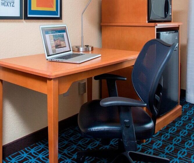 فندق Fairfield Inn & Suites Waco South