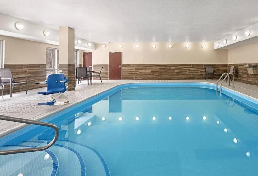 فندق Fairfield Inn By Marriott Warren Niles