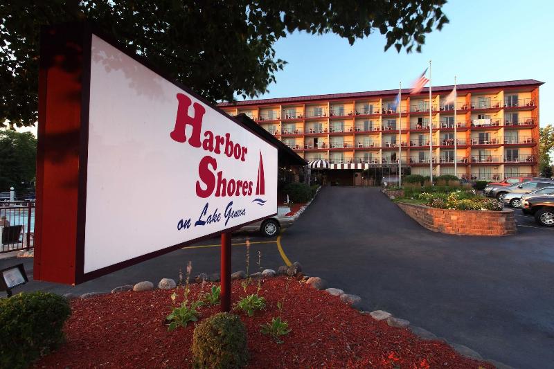 Отель Harbor Shores On Lake Geneva