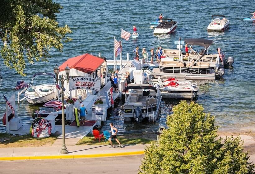 Отель Harbor Shores On Lake Geneva