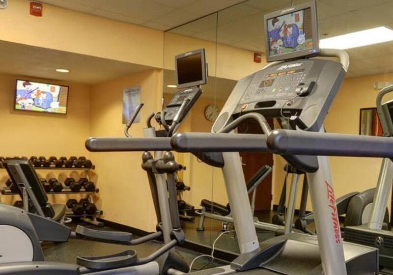 هتل Holiday Inn Express & Suites Phoenix   Mesa West, An Ihg