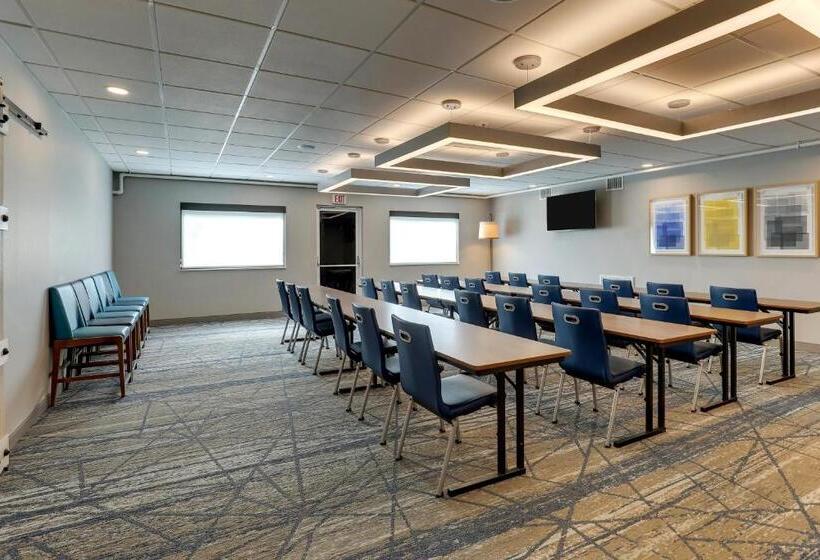 Отель Holiday Inn Express Kenner   New Orleans Airport, An Ihg