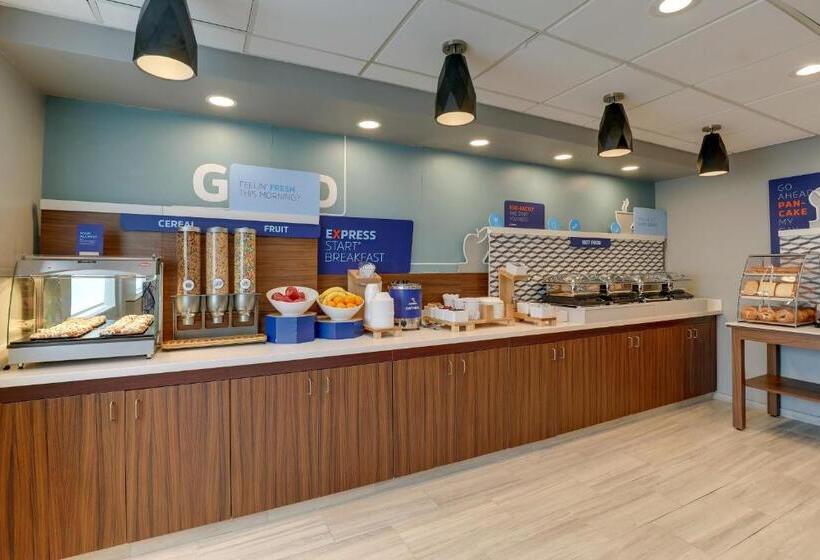 Отель Holiday Inn Express Kenner   New Orleans Airport, An Ihg