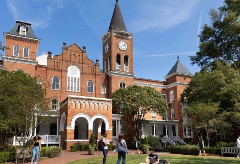 בית מלון כפרי Holiday Inn Spartanburg Northwest