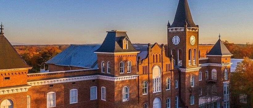 בית מלון כפרי Holiday Inn Spartanburg Northwest