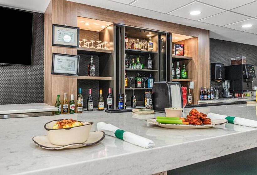 בית מלון כפרי Holiday Inn Spartanburg Northwest