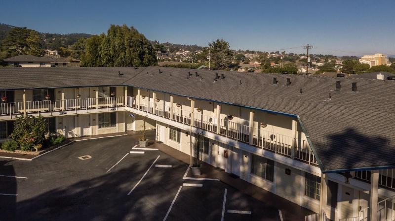 هتل Inn By The Bay Monterey