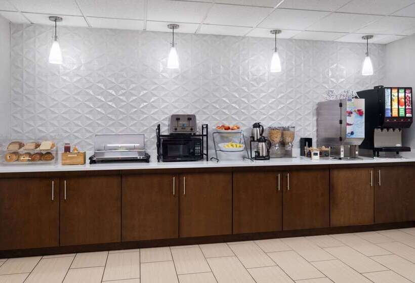 호텔 La Quinta By Wyndham Knoxville Airport