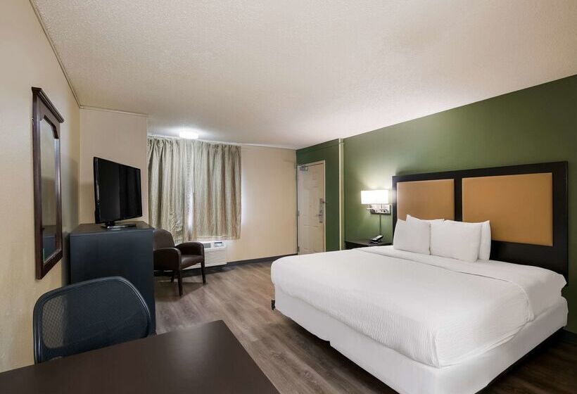 Отель Mainstay Suites Knoxville  Cedar Bluff
