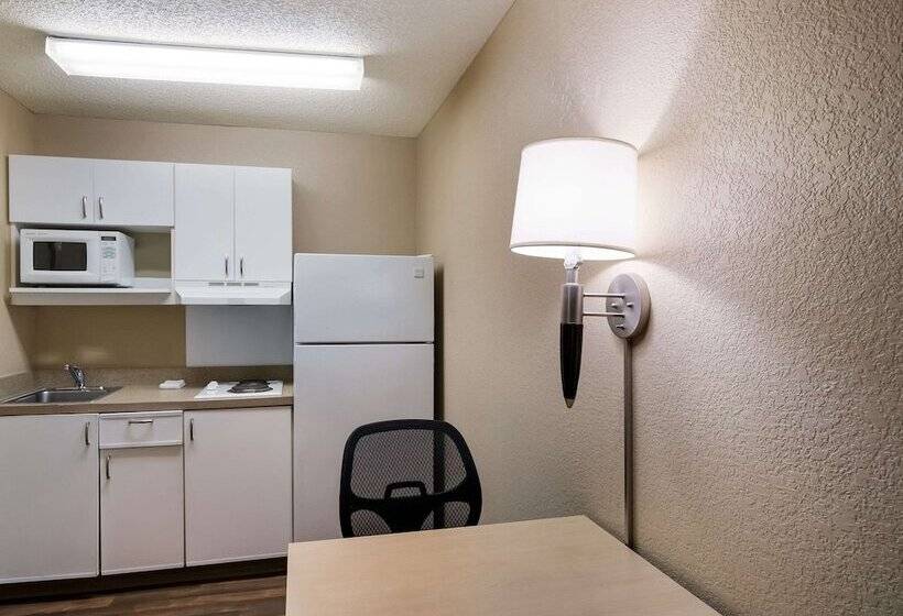 Отель Mainstay Suites Knoxville  Cedar Bluff