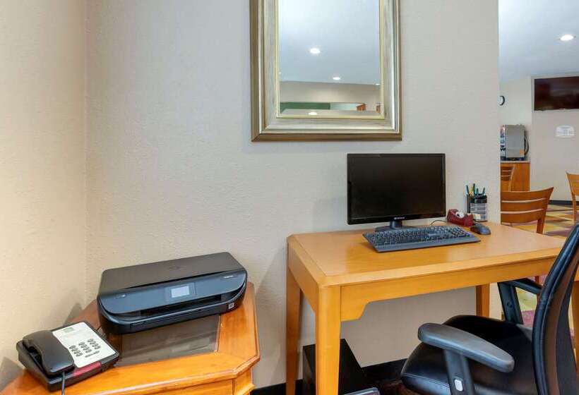 בית מלון כפרי Quality Inn & Suites Keokuk North