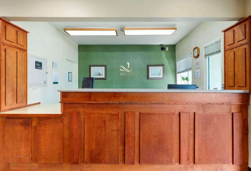 בית מלון כפרי Quality Inn & Suites Keokuk North