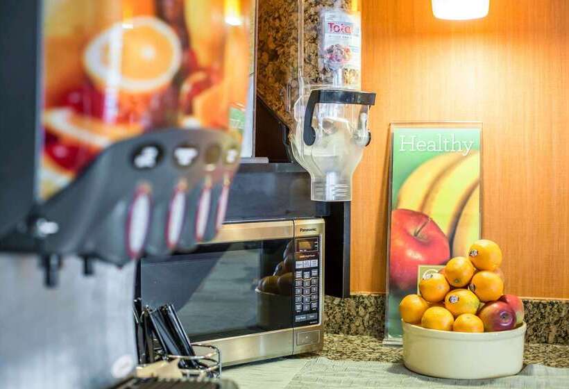 호텔 Quality Inn Colchester Burlington