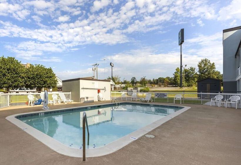 فندق Quality Inn