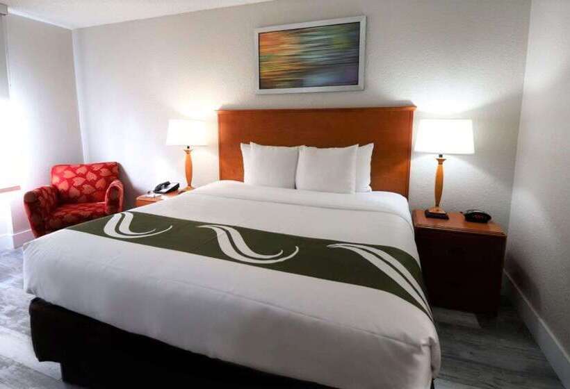בית מלון כפרי Quality Inn Miami Airport  Doral