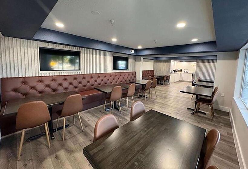 فندق Super 8 By Wyndham Orlando Near Florida Mall