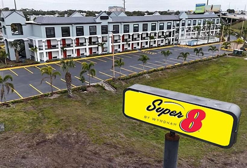 فندق Super 8 By Wyndham Orlando Near Florida Mall