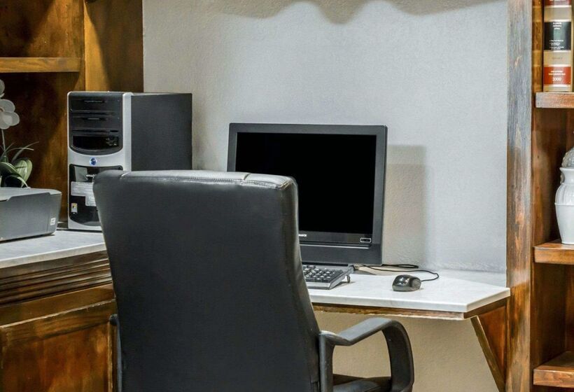 فندق Quality Inn