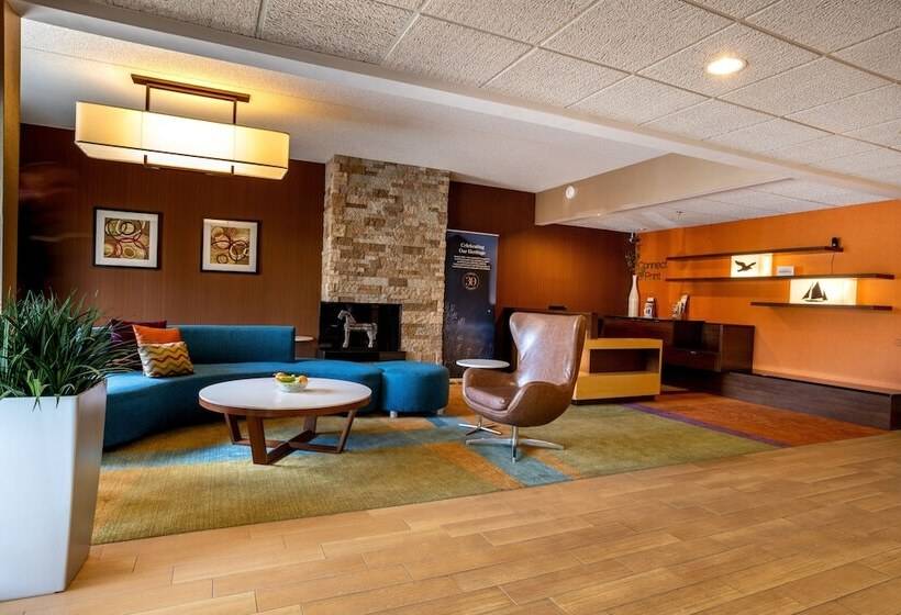 ホテル Quality Inn & Suites Sandusky