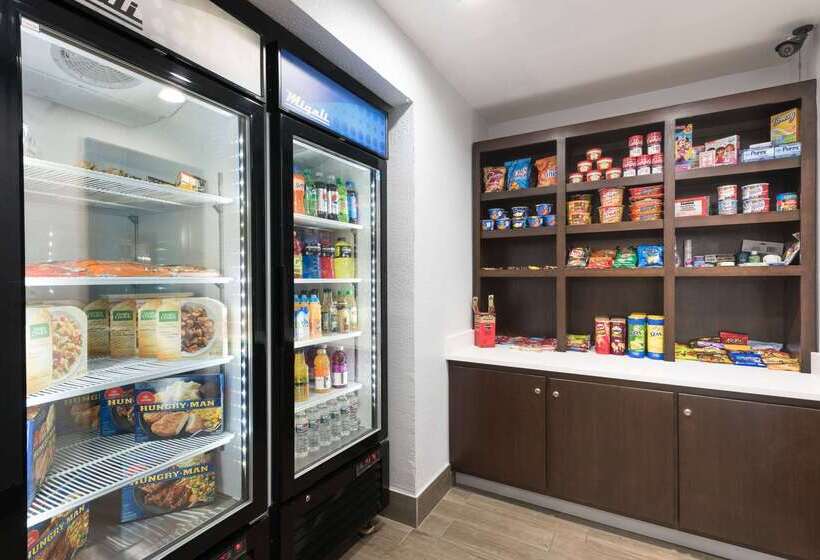 فندق Ramada By Wyndham Coeur D'alene