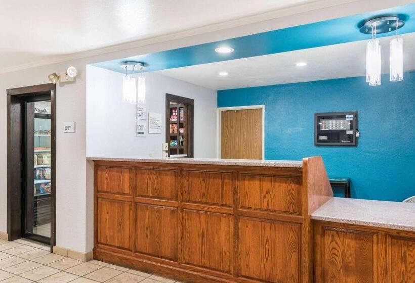 فندق Ramada By Wyndham Coeur D'alene