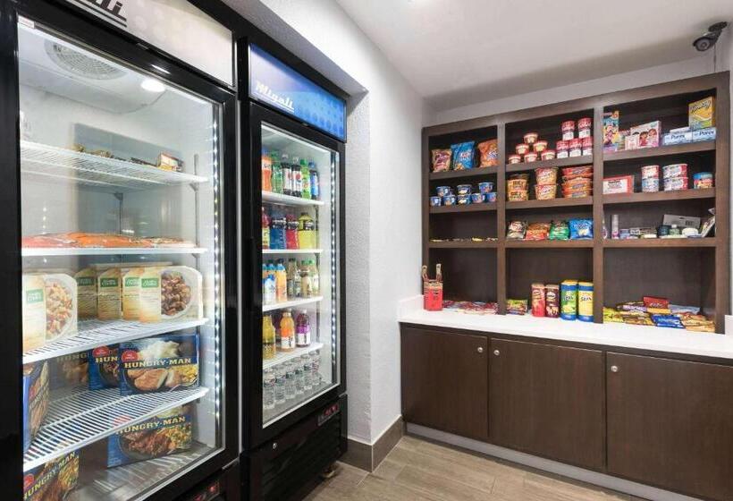 فندق Ramada By Wyndham Coeur D'alene