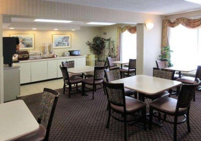 هتل Red Roof Inn Perry