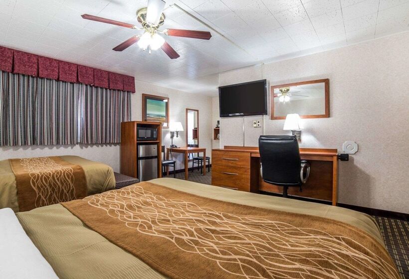 בית מלון כפרי Rodeway Inn Elko Downtown Area