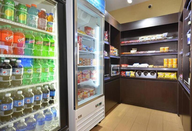 Отель Spark By Hilton Springfield Southwest