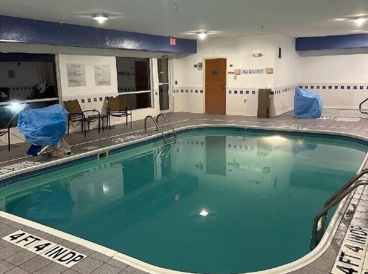 هتل Spark By Hilton Springfield Southwest