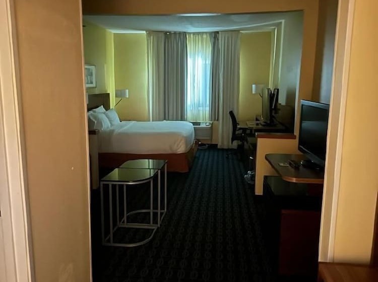 Отель Spark By Hilton Springfield Southwest