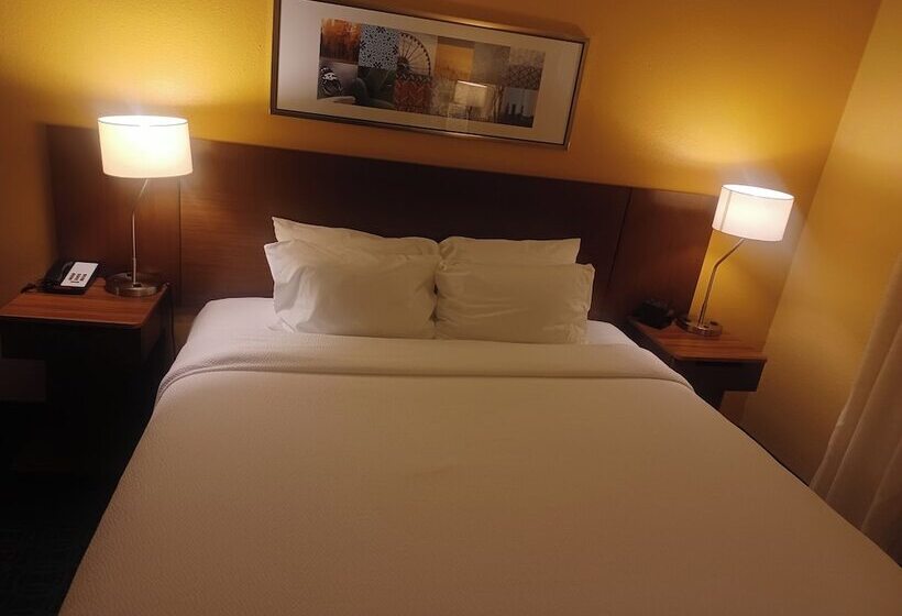 هتل Spark By Hilton Springfield Southwest