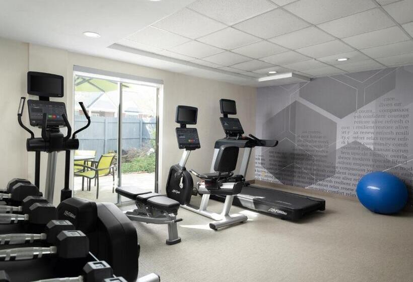 호텔 Springhill Suites Kansas City Overland Park