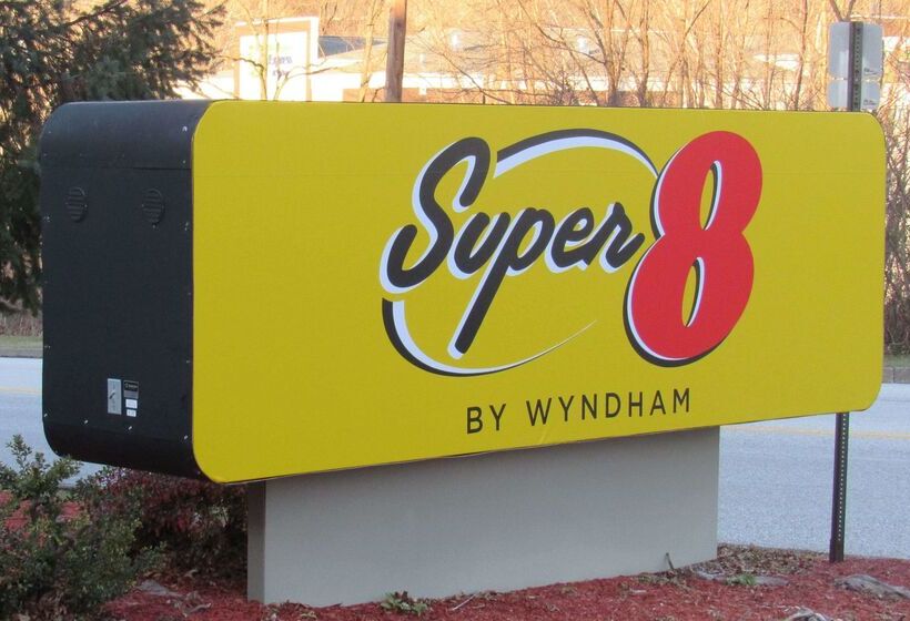 Отель Super 8 By Wyndham New Cumberland