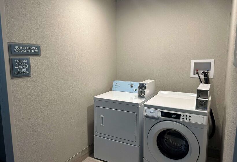 בית מלון כפרי Best Western Ottumwa Inn & Suites