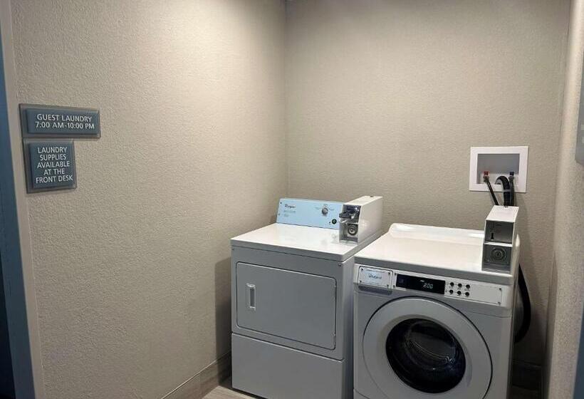 בית מלון כפרי Best Western Ottumwa Inn & Suites