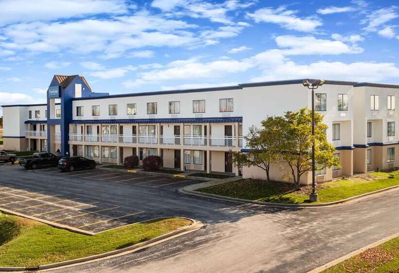 בית מלון כפרי Travelodge By Wyndham Fort Wayne North