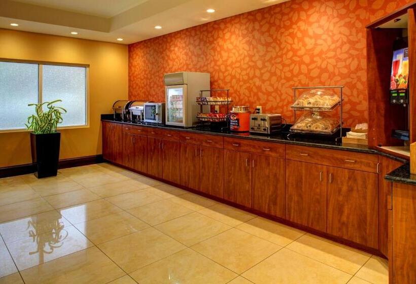 فندق Wingate By Wyndham Fletcher At Asheville Airport