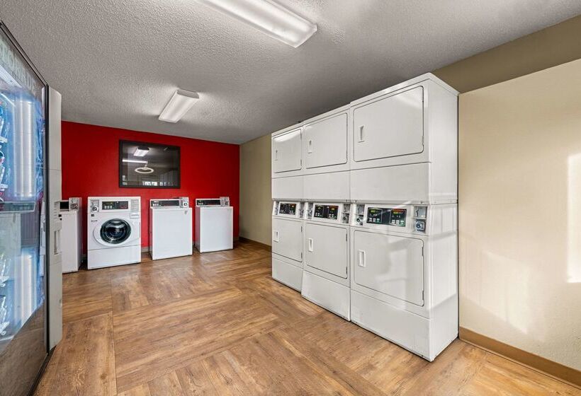 فندق Suburban Studios Winston Salem Near Hanes Mall