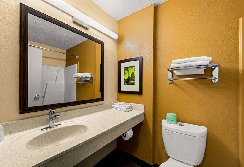 فندق Suburban Studios Winston Salem Near Hanes Mall