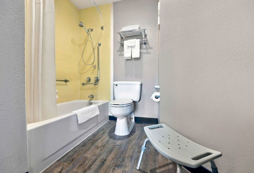 Motel 6cedar Rapids, Ia  Airport