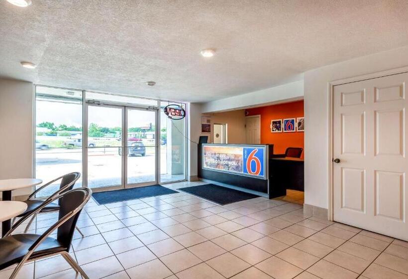 Motel 6 Houston, Tx  East