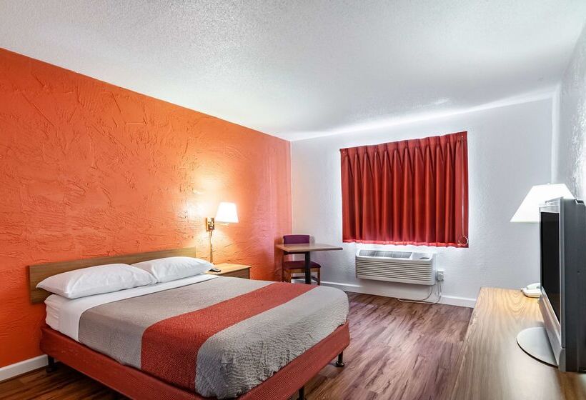 Motel 6 naperville, Il