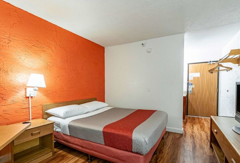 Motel 6 naperville, Il