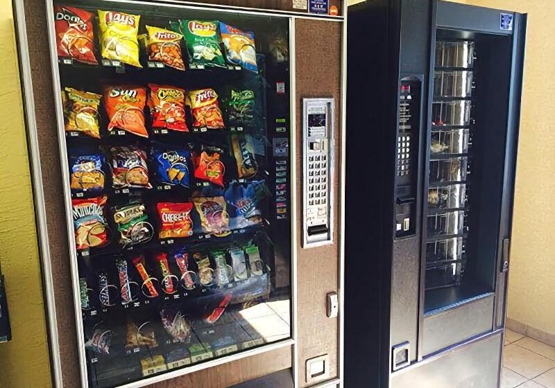 Motel 6oak Creek, Wi